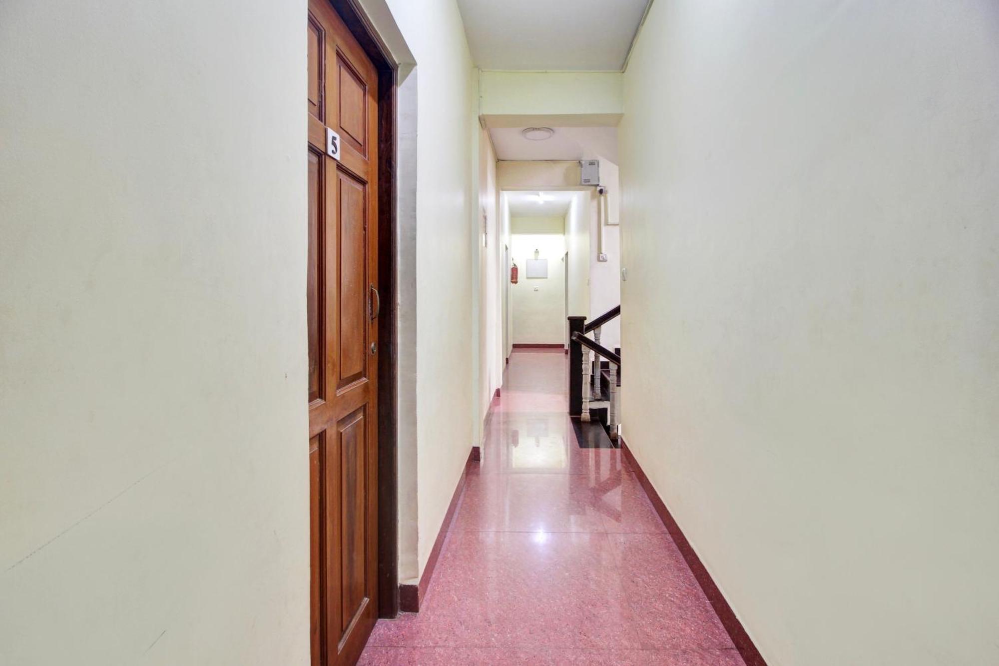 Hotel O Ferns Guest House Calangute Buitenkant foto